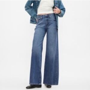 GAP High Rise Wide Leg Medium Wash Jeans 12/31